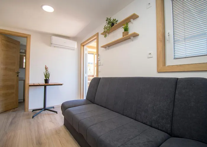 Vakantiehuis Mobile Banovi Dvori Ii *