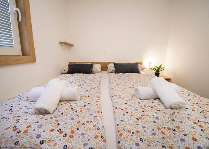 Mobile Banovi Dvori Ii